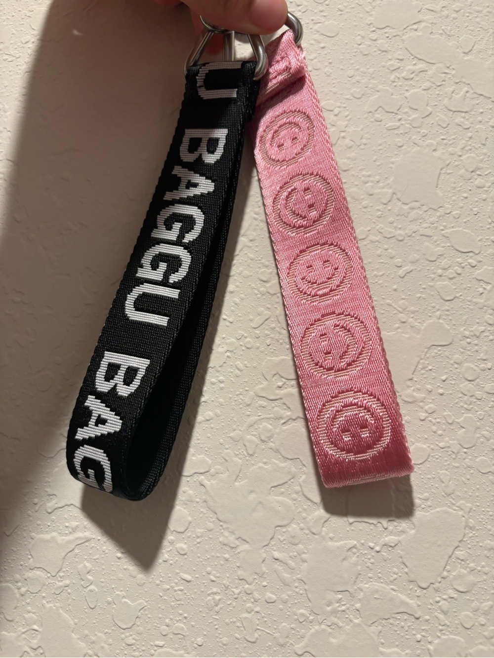Baggu Logo Keychains - Picture 2 of 4